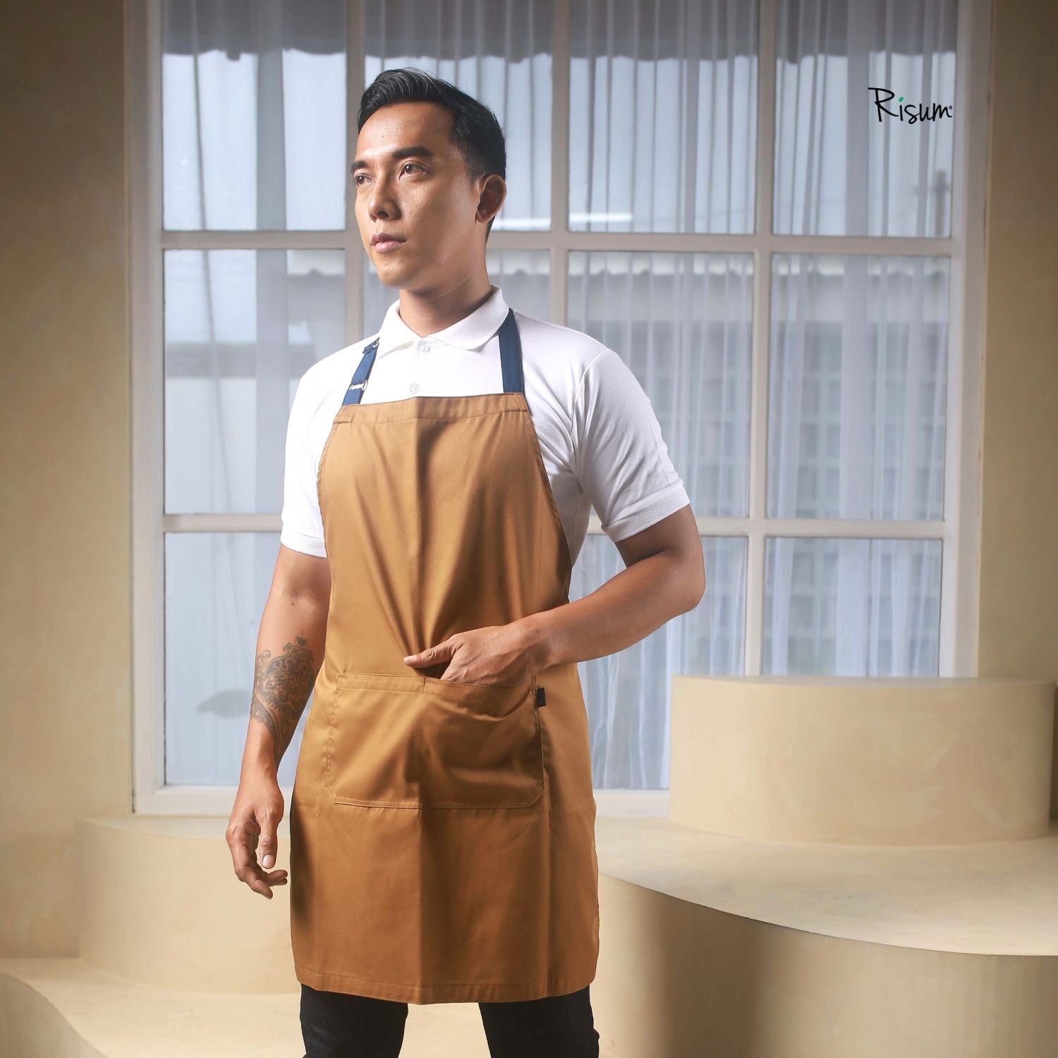 Risum - Apron Agra