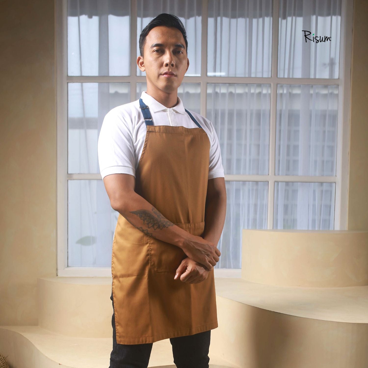 Risum - Apron Agra